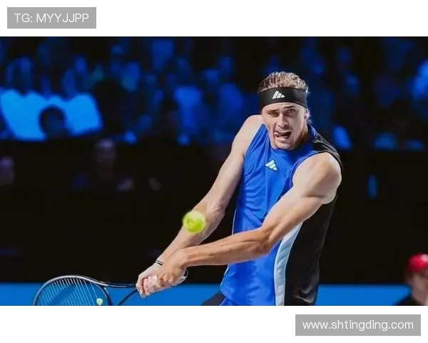 网球赛事激烈进行 多位顶级选手争夺年度大满贯荣誉