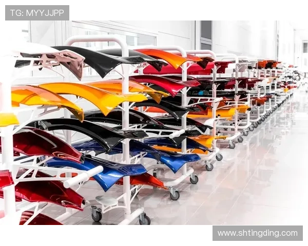 聚焦本季F1赛场动态解析车队新战术与车手表现全景回顾趋势洞察